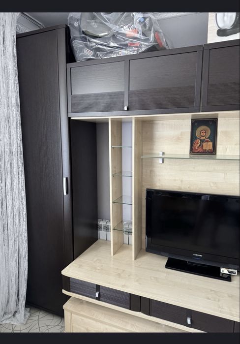 Шкаф-стенка в гостиную