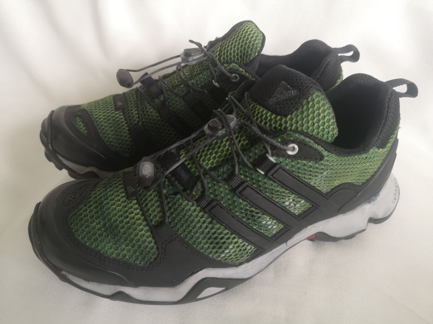 Adidas, оригинални маратонки, номер 39