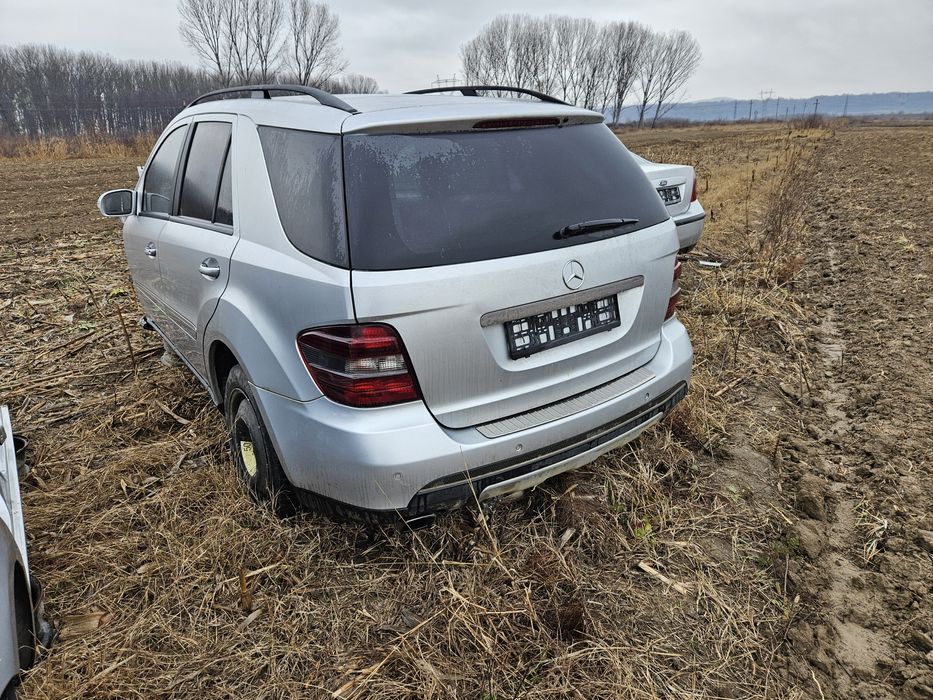 Tripa dreapta spate MERCEDES ML W 164 din 2007