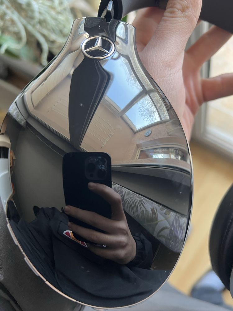 Слушалки Mercedes Maybach(не е phillips, JBL, Sony)