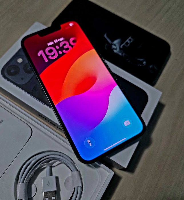 iPhone 13,Blue,Impecabil,9,5/10,bat.90%  sanatatea,orice retea