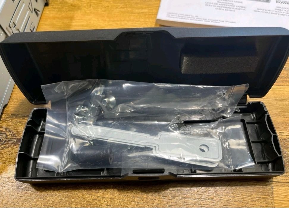 Продавам Alpine ute-92bt