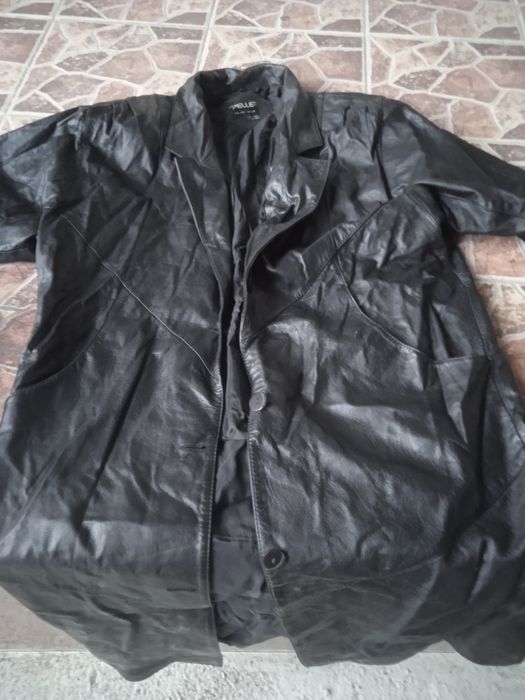 Натуральная чисто Кожаные вещи (костюм куртка плащ и ДР все новые щ