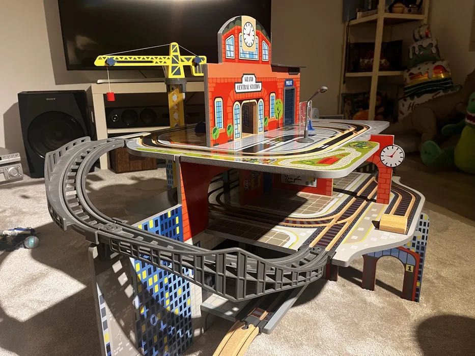 Jucărie oraș din lemn de la Lidl