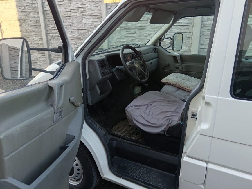 Wolksawen Transporter