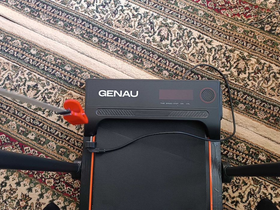 Продаю беговую дорожку "GENAU" TREADMILL, модель GENAU Stride X