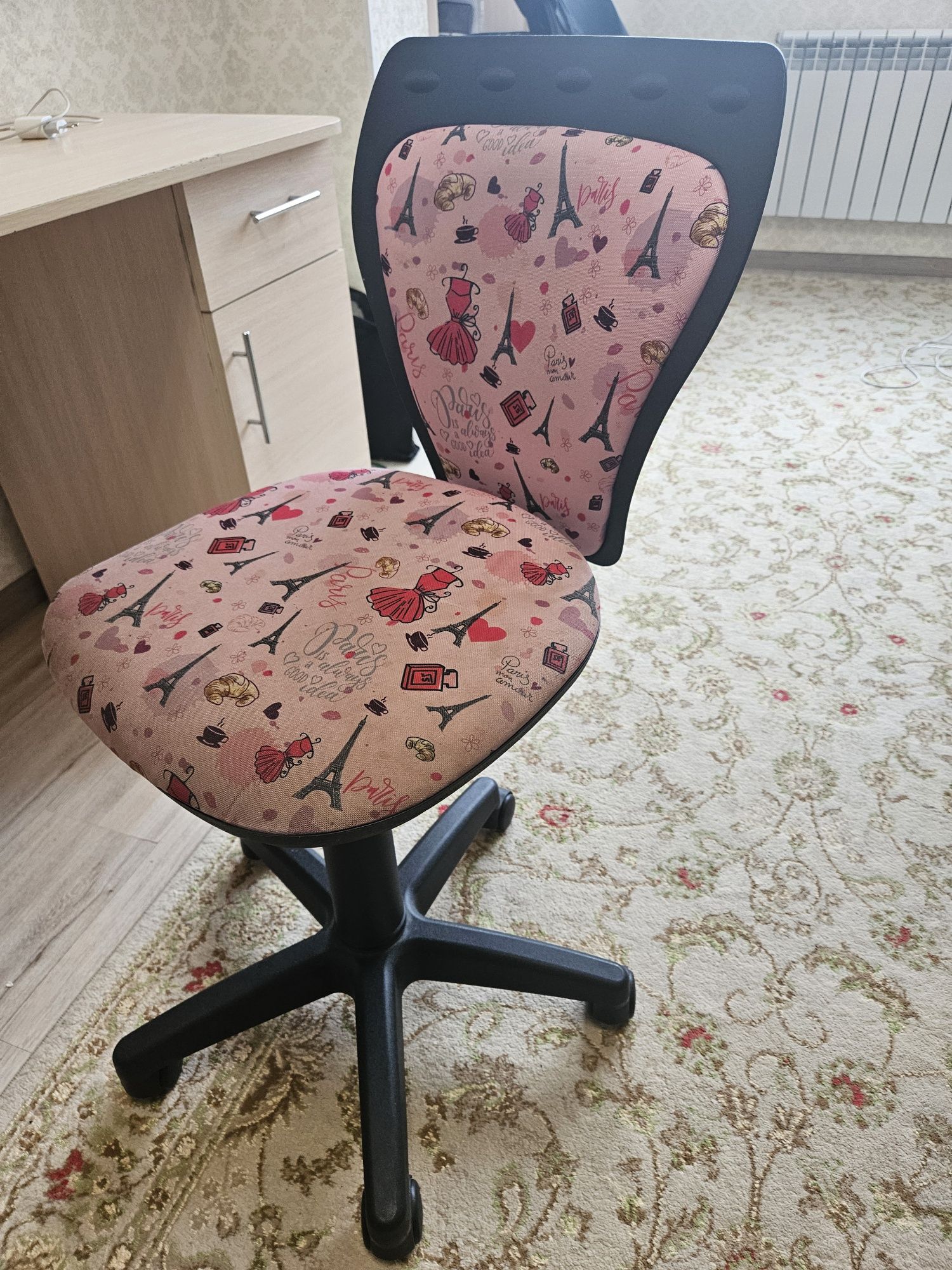 Компьютерный стул