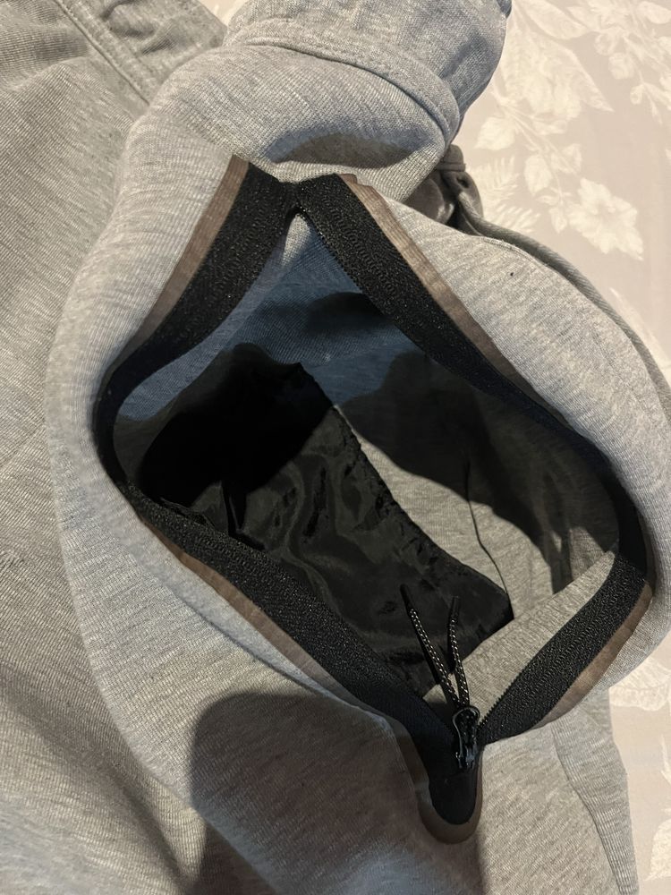 Nike Tech Fleece Долнища (M) (като чисто нови)