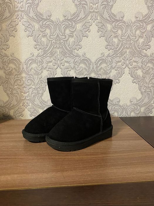 Продам Уги детские