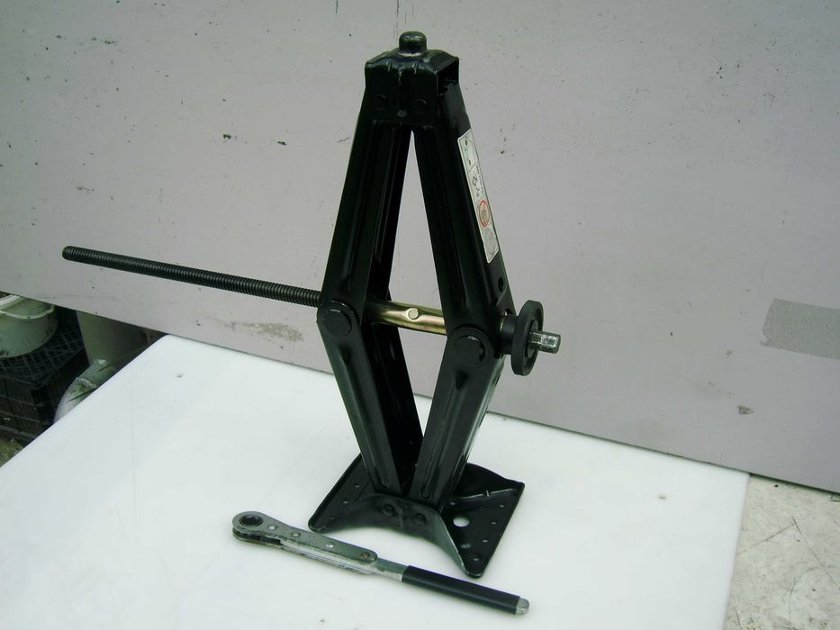 Крик - механичен крик - винтов крик