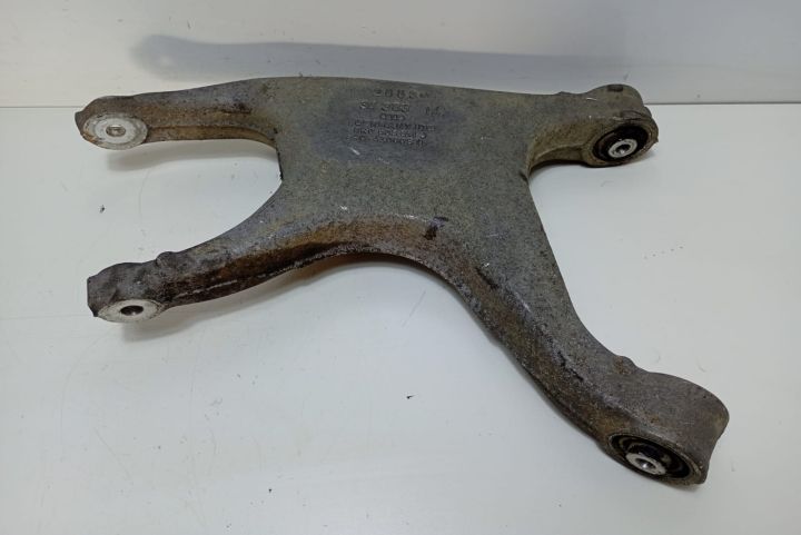 Brat suspensie  stanga spate surub rupt 8K0505311J Audi A4 B7