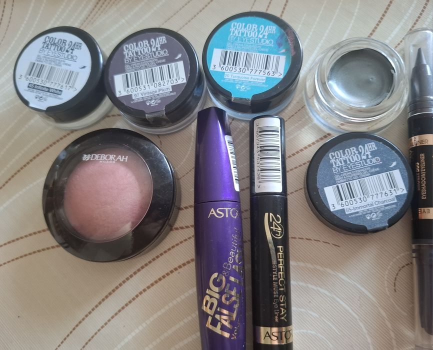 Lot 30 rujuri Astor + cadou