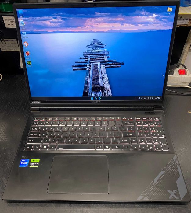 Hope Amanet P3 Laptop Gaming gigabyte ax211ngw