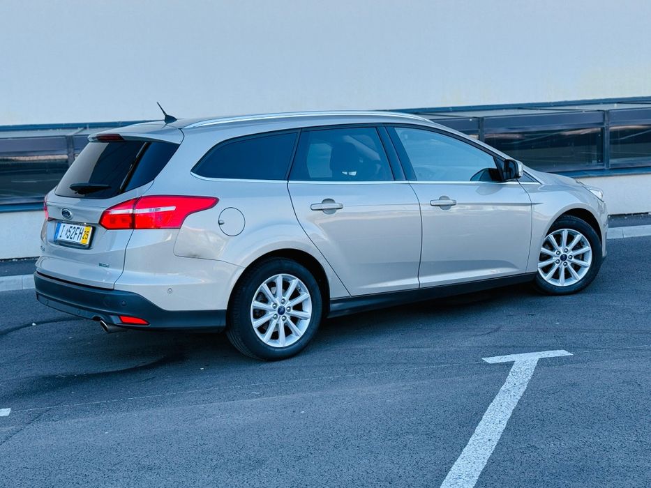 Ford Focus 1.5Benzina/BLIS/bi-Xenon/Piele/Euro6