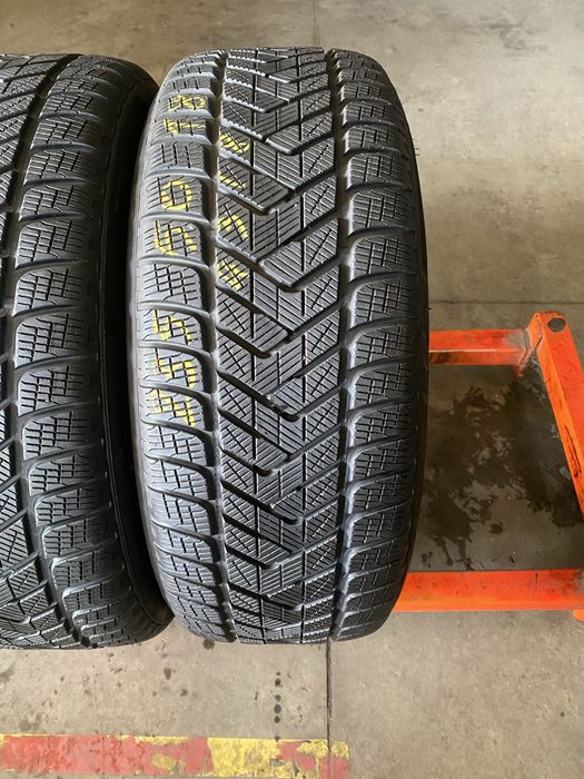 Anvelope iarna 235/50/18 Pirelli Sottozero 3 235 50 18 R18