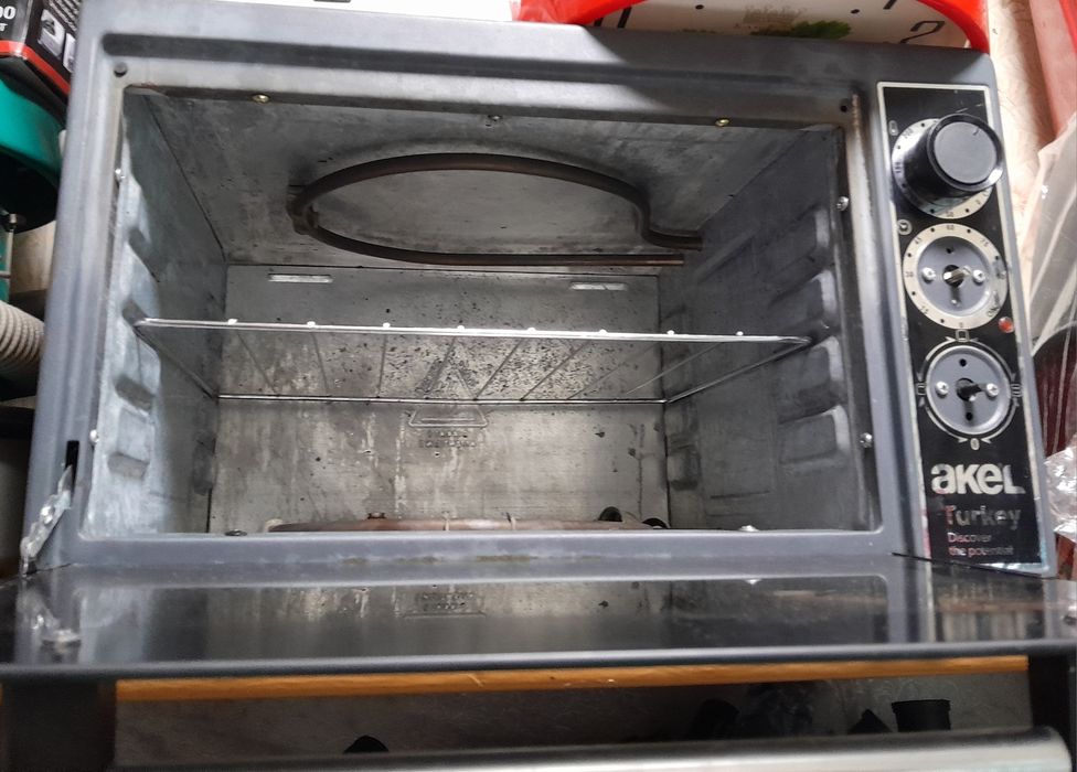 Электрическая печь б/у в рабочем состоянии