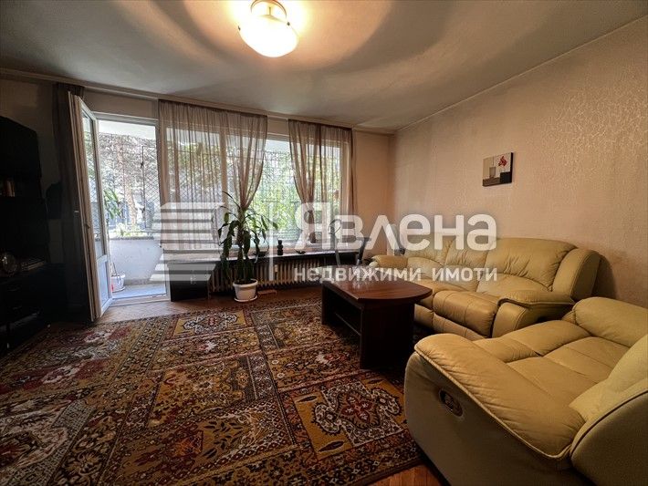 Продава се Тристаен апартамент в София, Славия - 95 кв.м за 3137 €/кв.м - Снимка #1