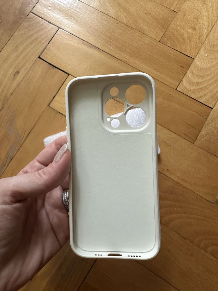 Кейс за iphone 14 pro