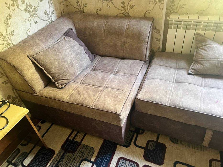 Срочно В чирчике продаётся мебели для дома