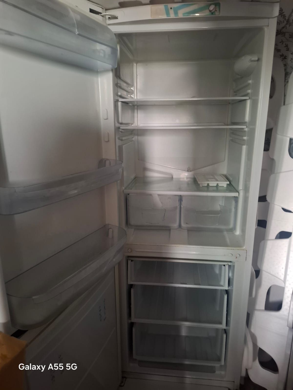 Продам холодильник