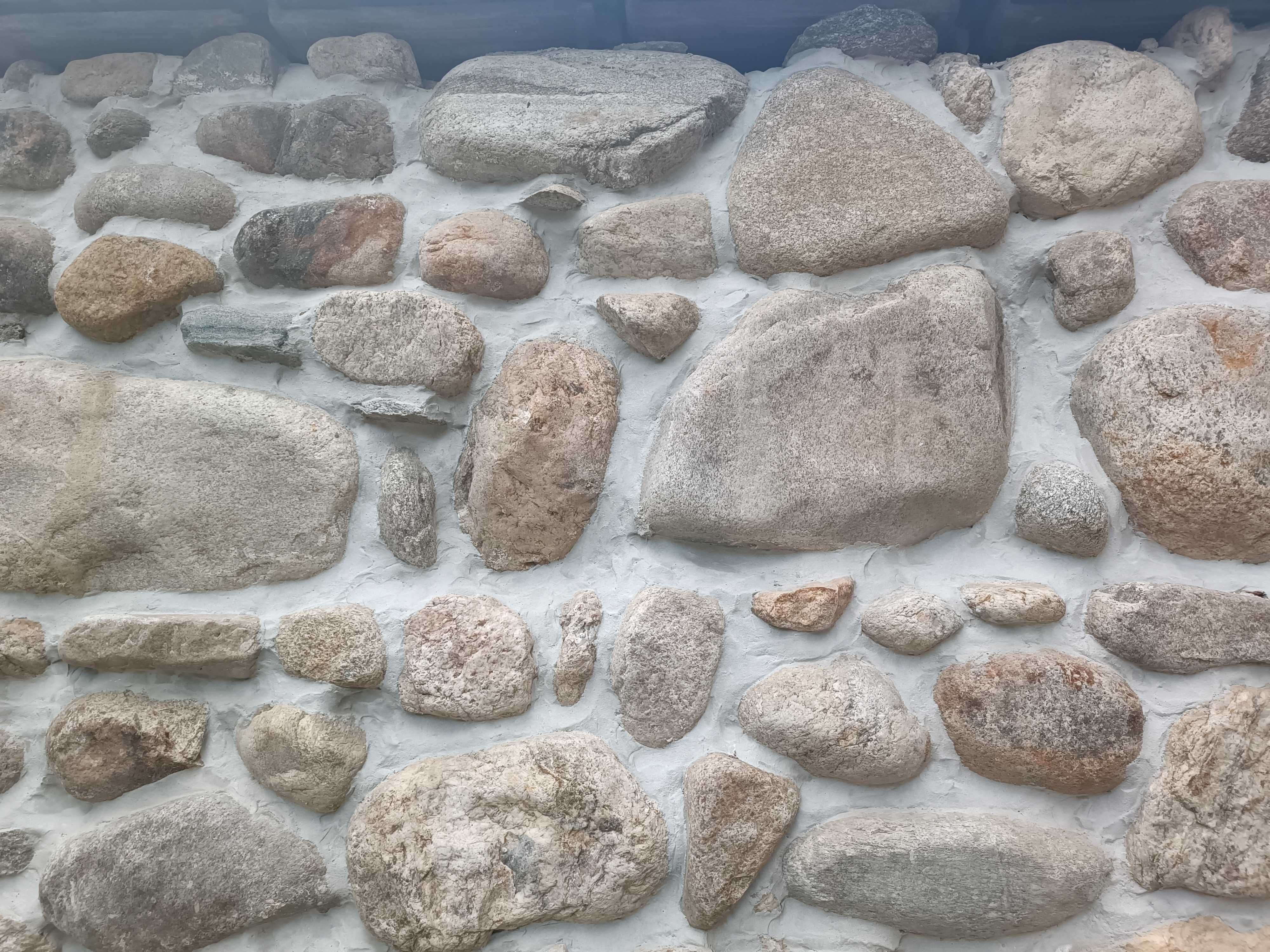 Фугиране на каменни стени