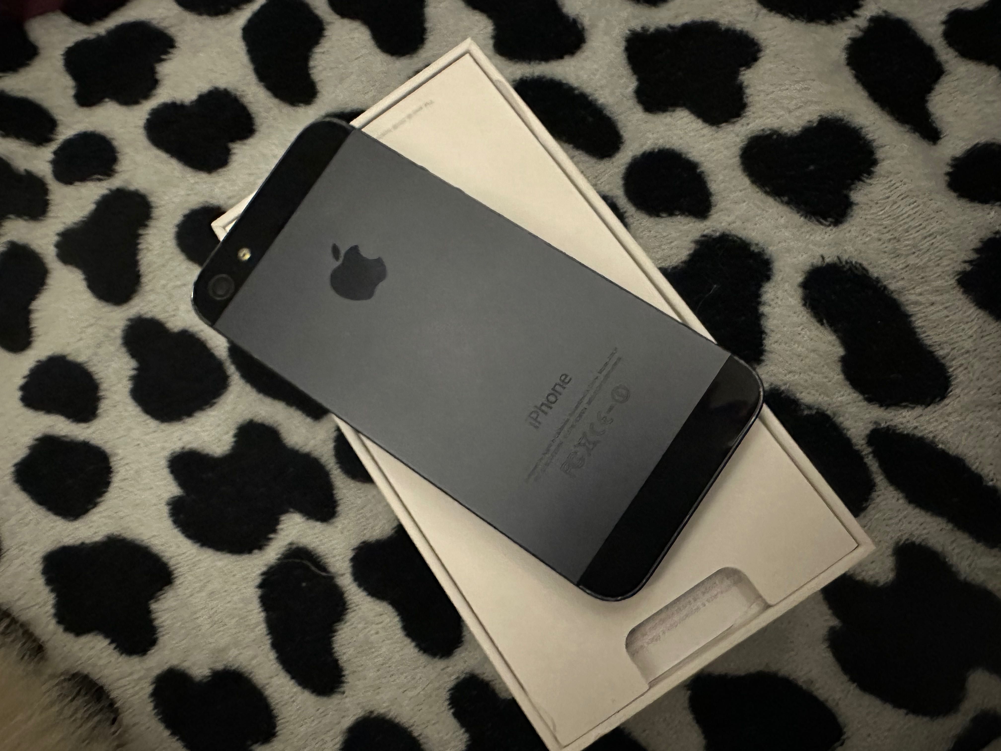 Iphone 5 black 16gb