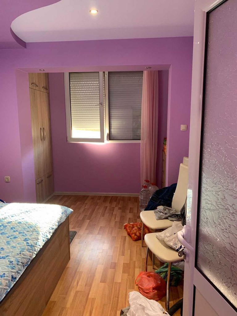 Дава се под наем Тристаен апартамент в Бургас, Лазур - 70 кв.м за 400 € - Снимка #1
