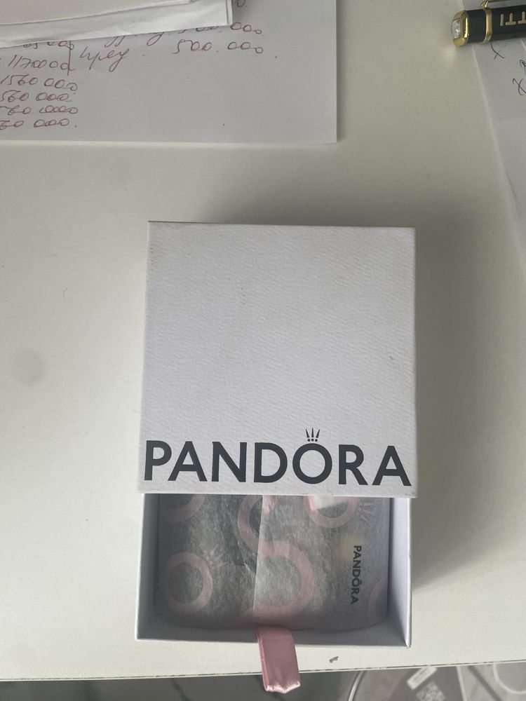 продаю браслет Pandora новая в этикетке и с ценником