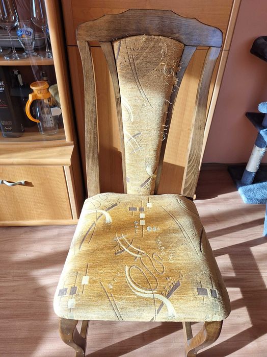 Продавам столове