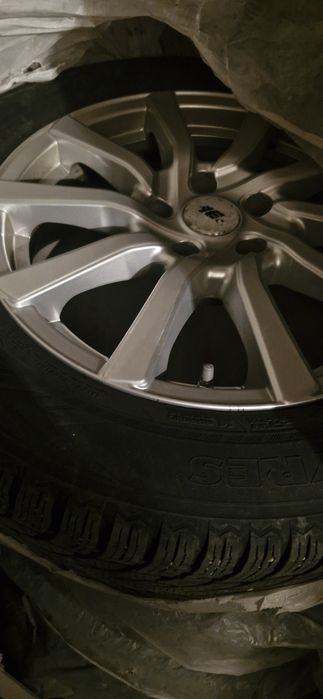 Jante tucson/kia de 17 inchi echipate cu cauciucuri de iarna second