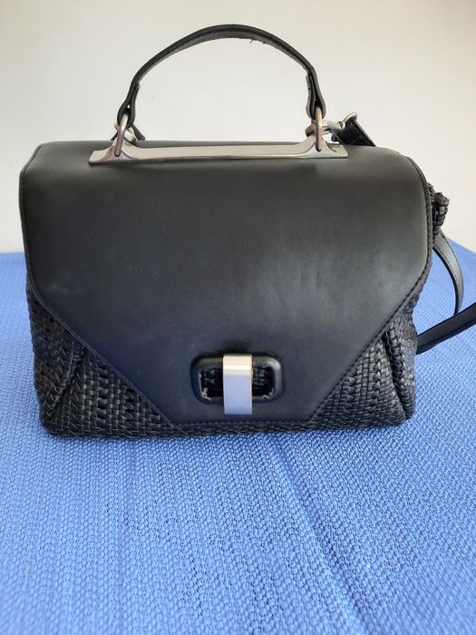Geanta neagra Zara cu model impletit