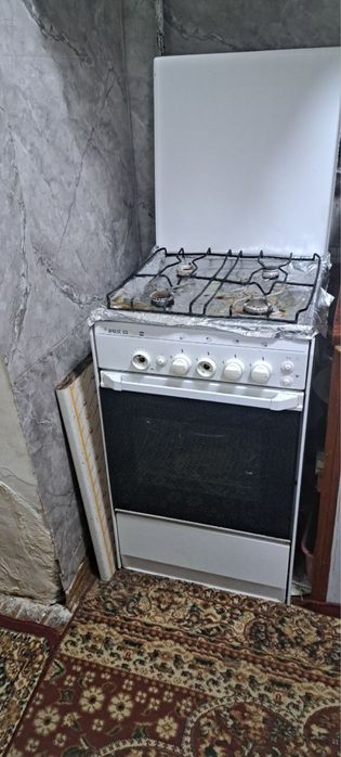 Продам Газ плиту