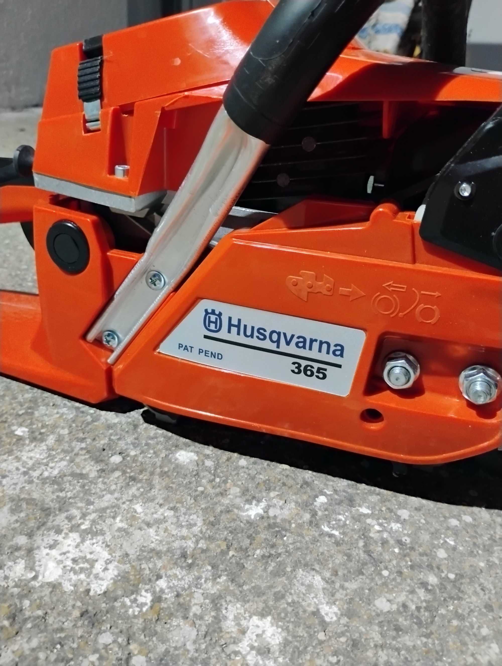 Husqvarna Верижен бензинен трион
