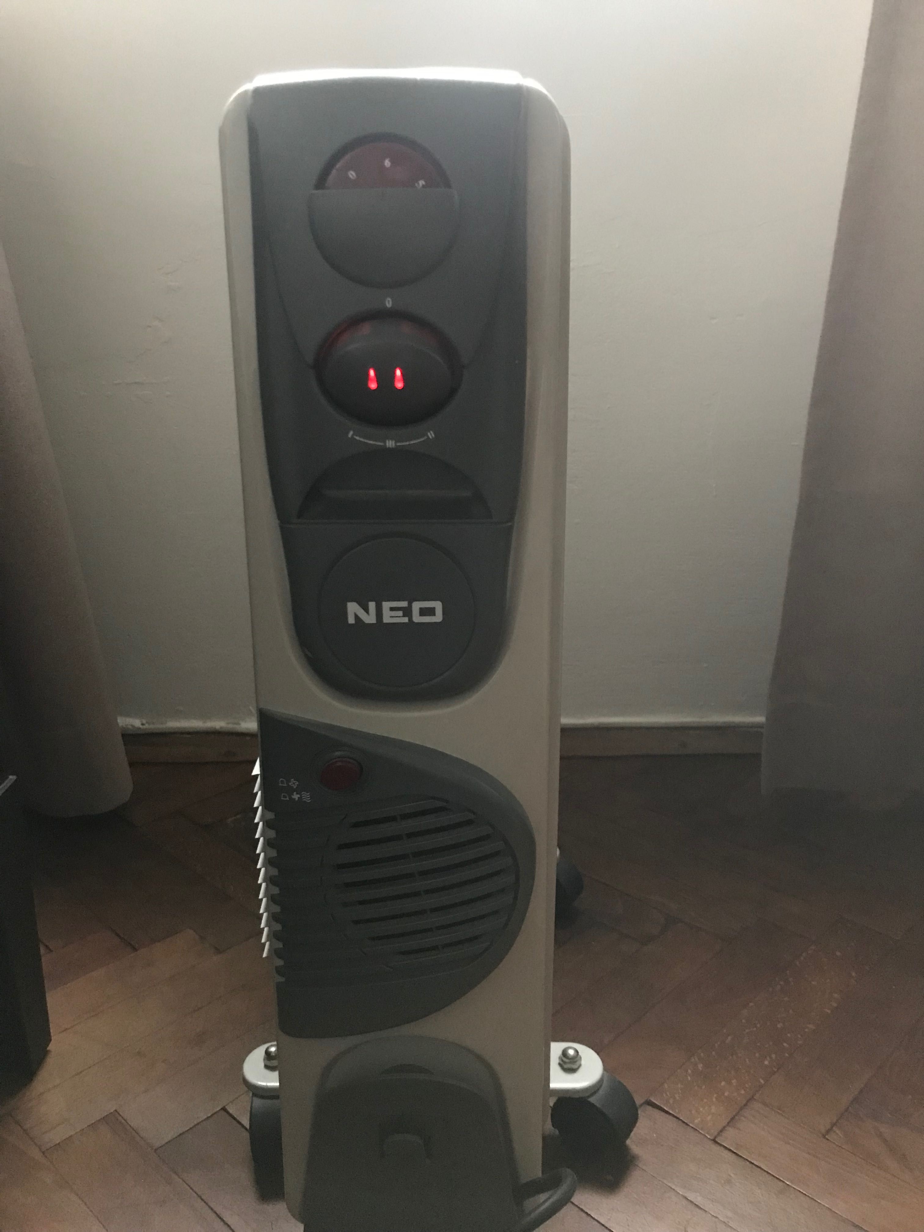 Маслен радиатор NEO 2500 W + 400 W 10 ребра