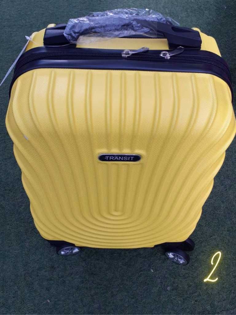 Куфар с колелца за ръчен багаж с твърдо покритие 40/30/20см