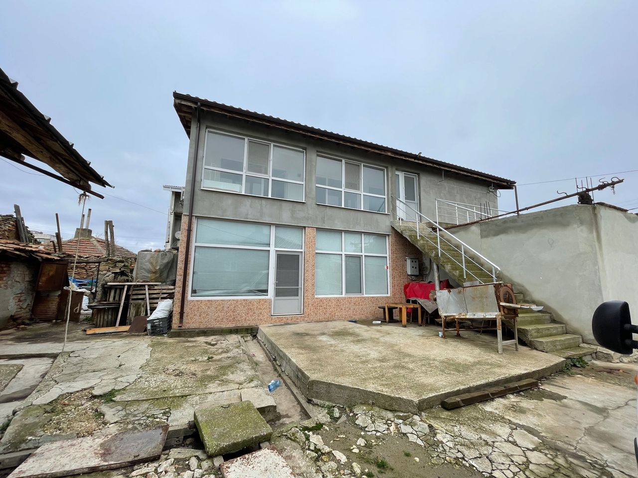 Продава се Къща в Каварна - 410 кв.м за 610 €/кв.м - Снимка #1