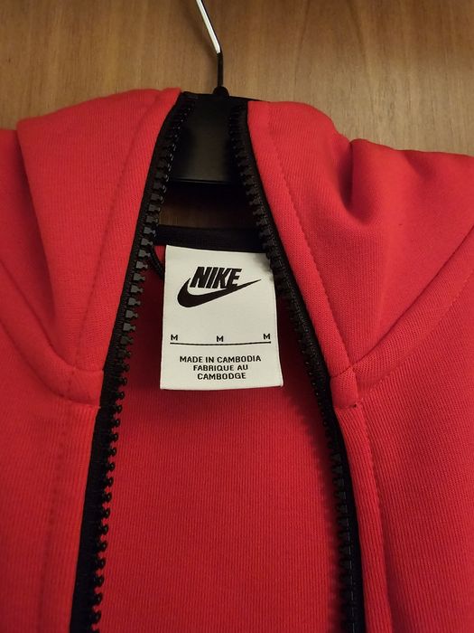 Bluza Nike Tech Fleece roșie