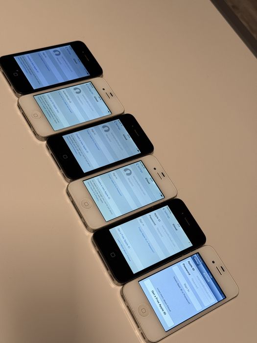 iPhone 4s White/Black 16/32GB