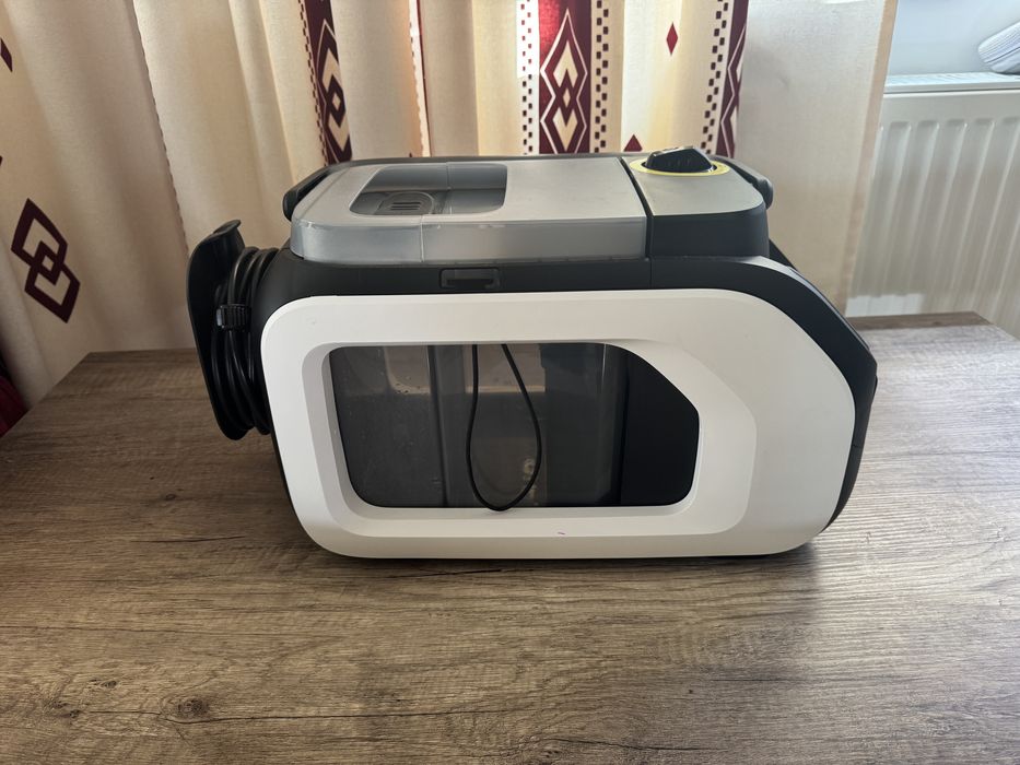 Aspirator cu spalare Karcher