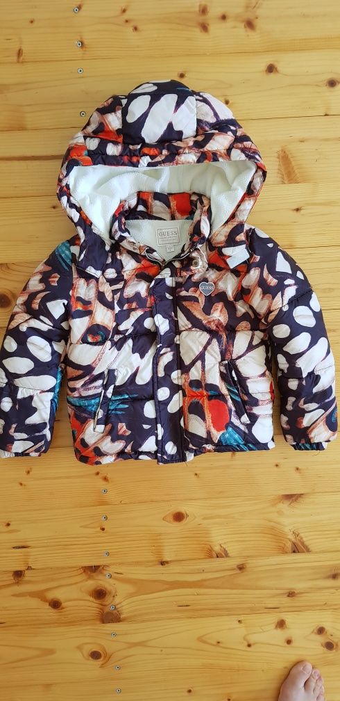 Детско яке Guess за момиче на 5 год.