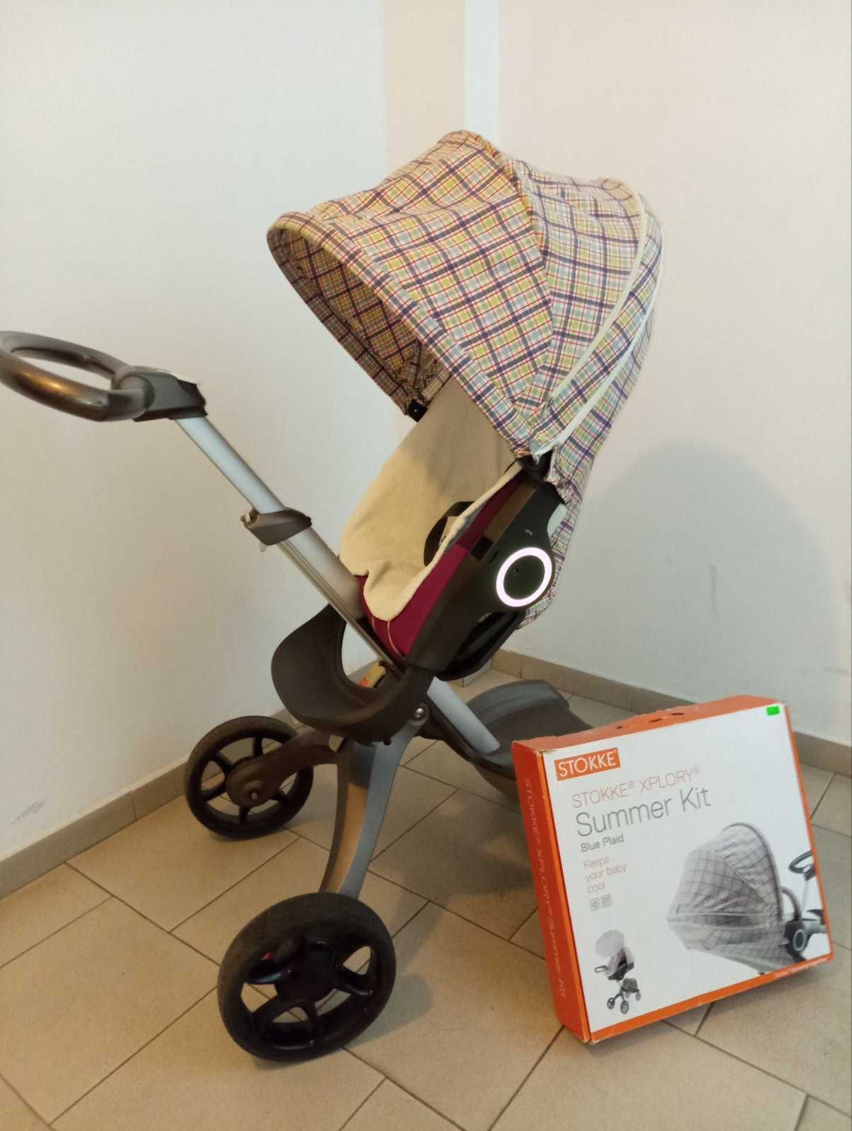 Бебешка количка Stokke