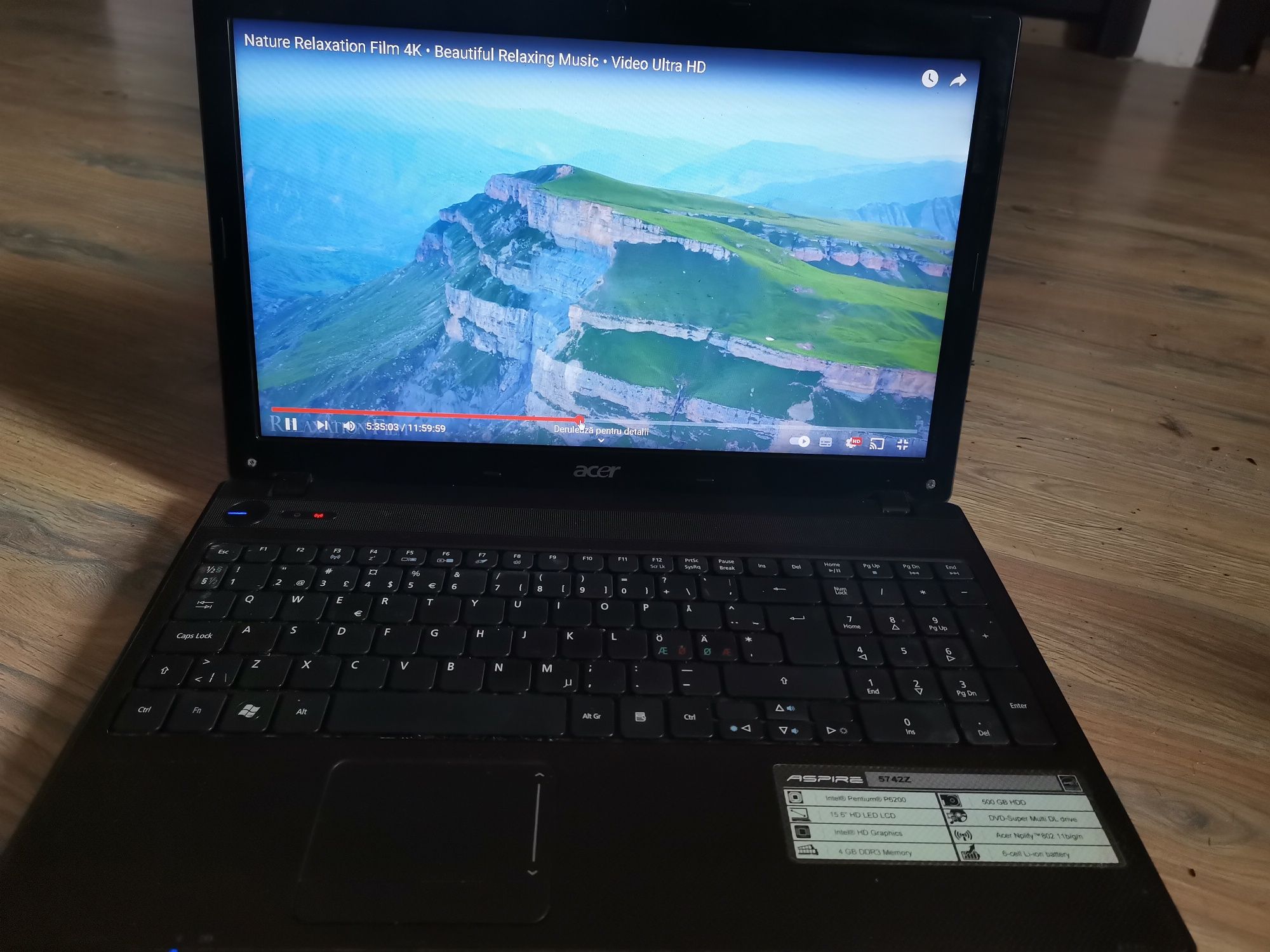 Laptop Acer i3 8gb ram ssd nou