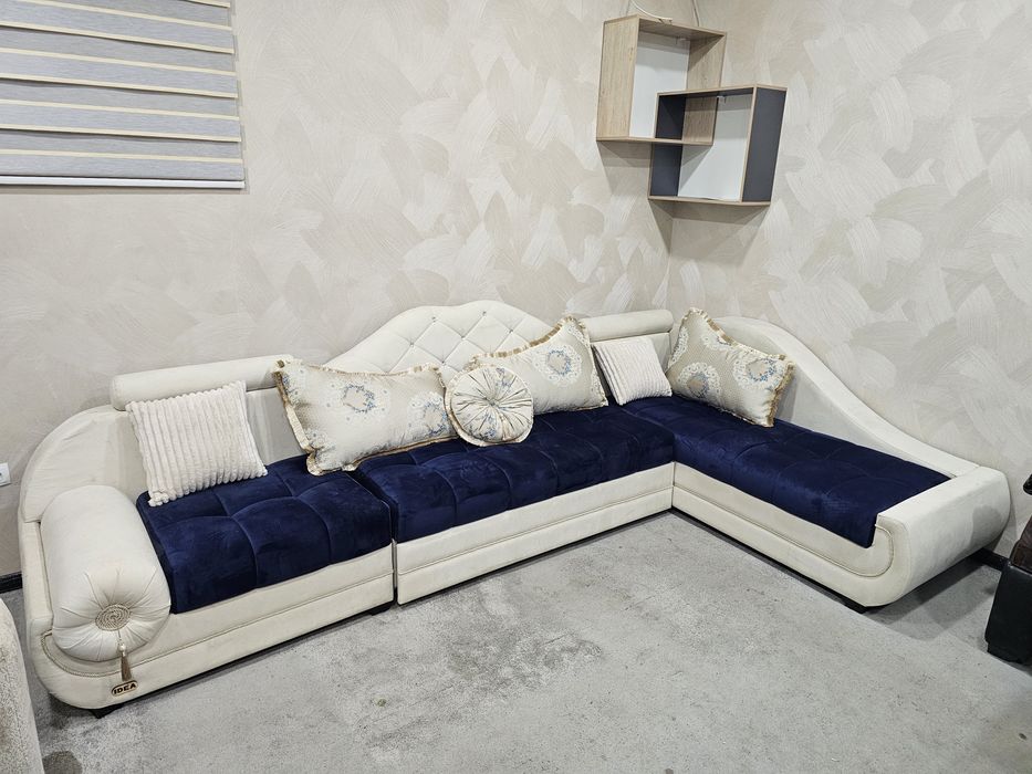 Продам диван уголок