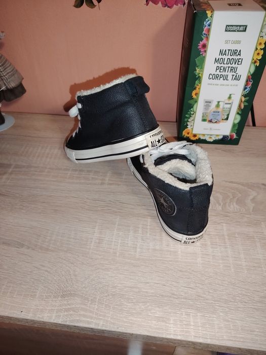 Încălțăminte copii universali atât pentru fetițe cât și pt baietei