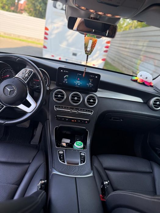 Mercedes-Benz GLC220d4Matic 204cp