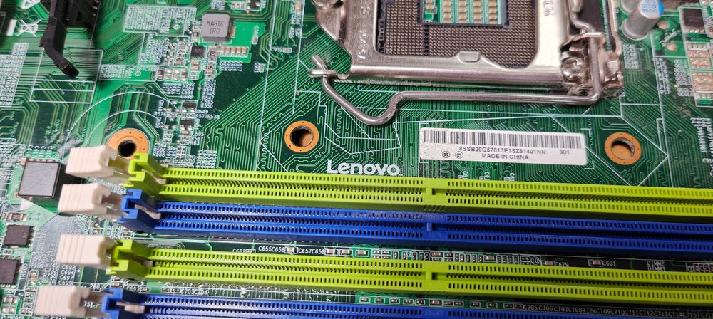 Lenovo Placa de baza SPP0G86856 P520 #A5989
