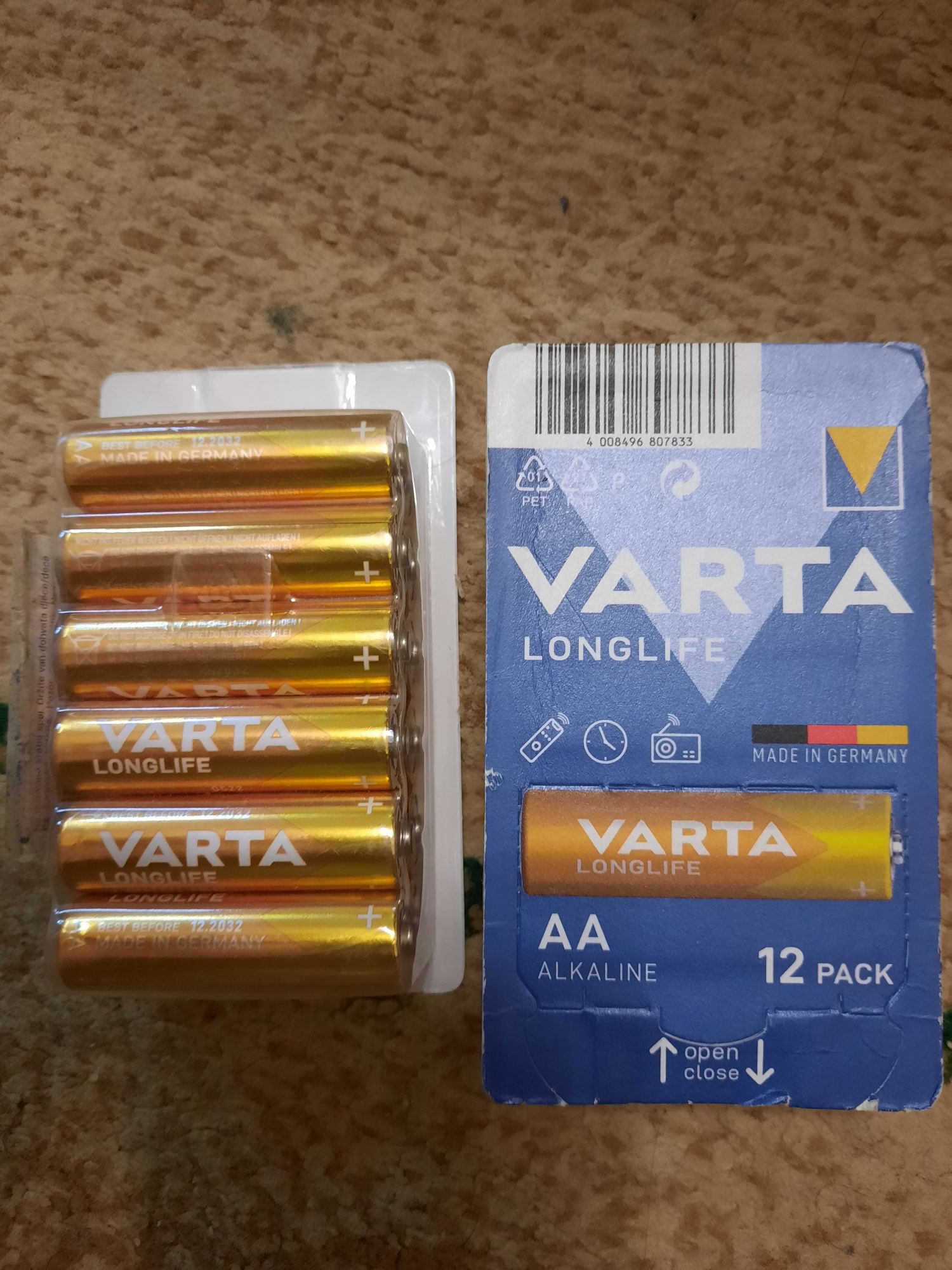 Продаются пальчиковые батарейки VARTA  AA
Аб