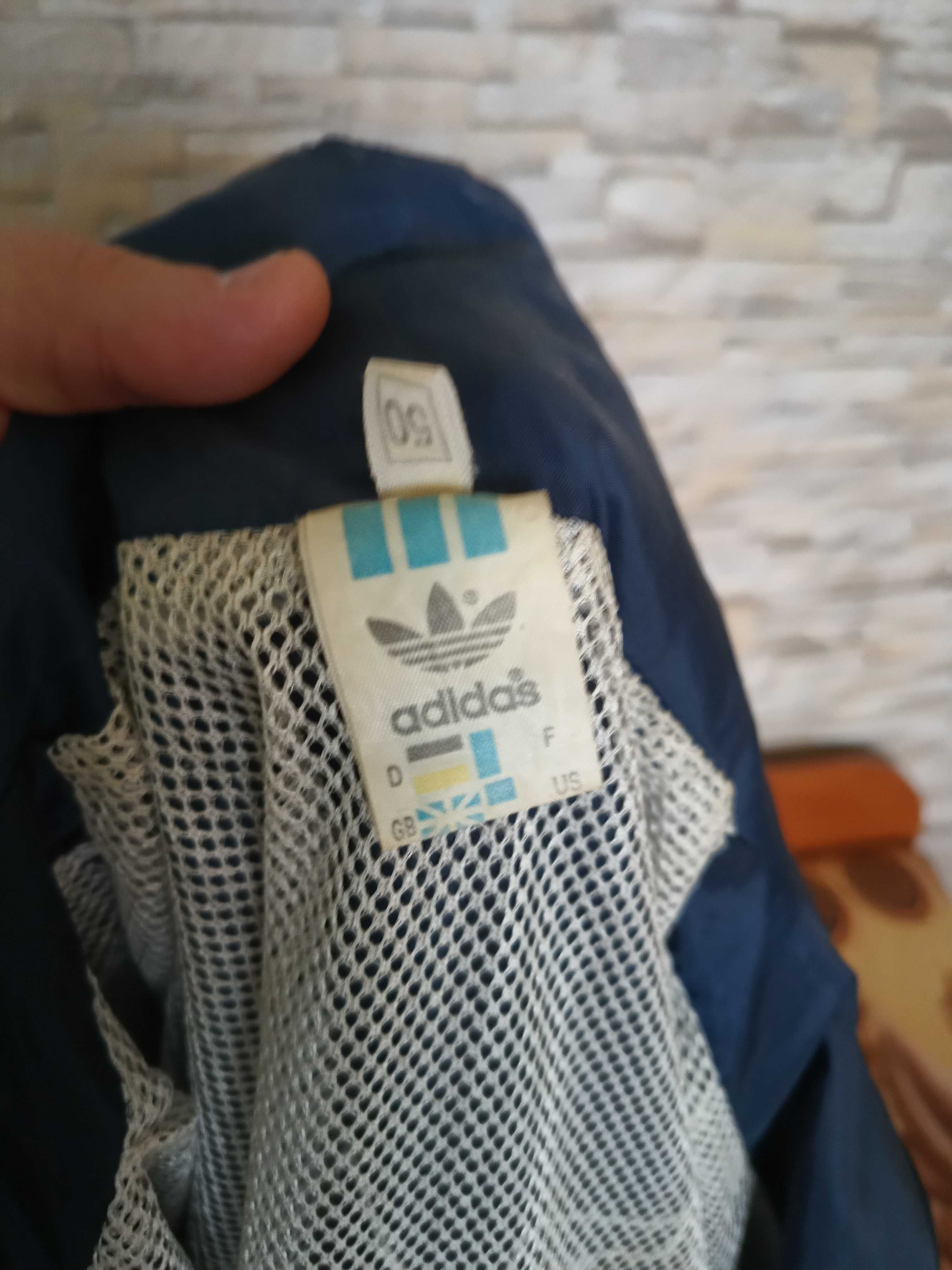 Продавам оригинална спортна грейка Adidas