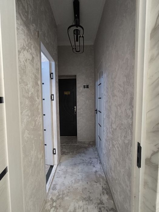 Sergeli 3A metro 3 bekat 1/1/6 ,33 kv  (Ipoteka mumkin)