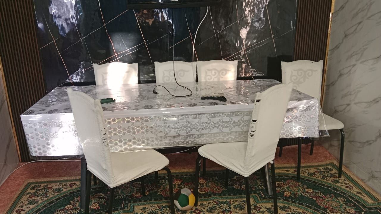 Стол стули 7 штук